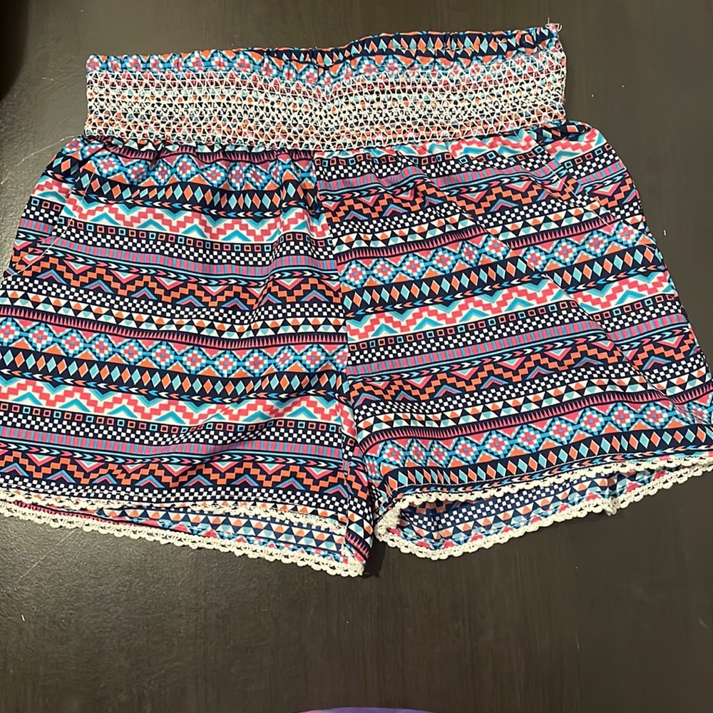 Tribal Print High-Waisted Pool Cover-up Shorts With Pockets